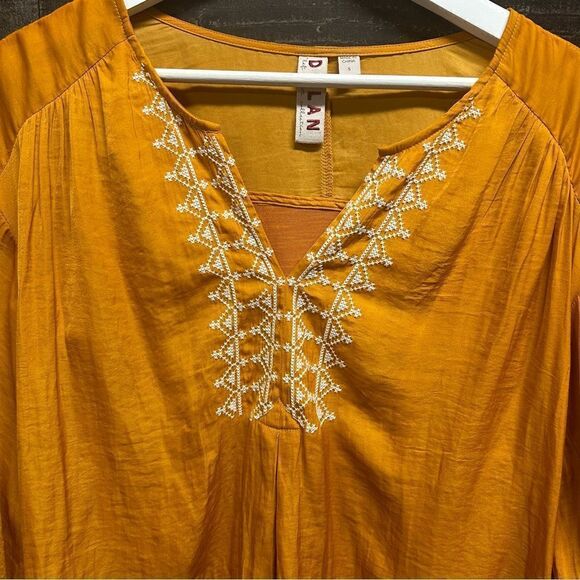 Anthropologie Dolan Embroidered Peasant Blouse Size small - Picture 2 of 7